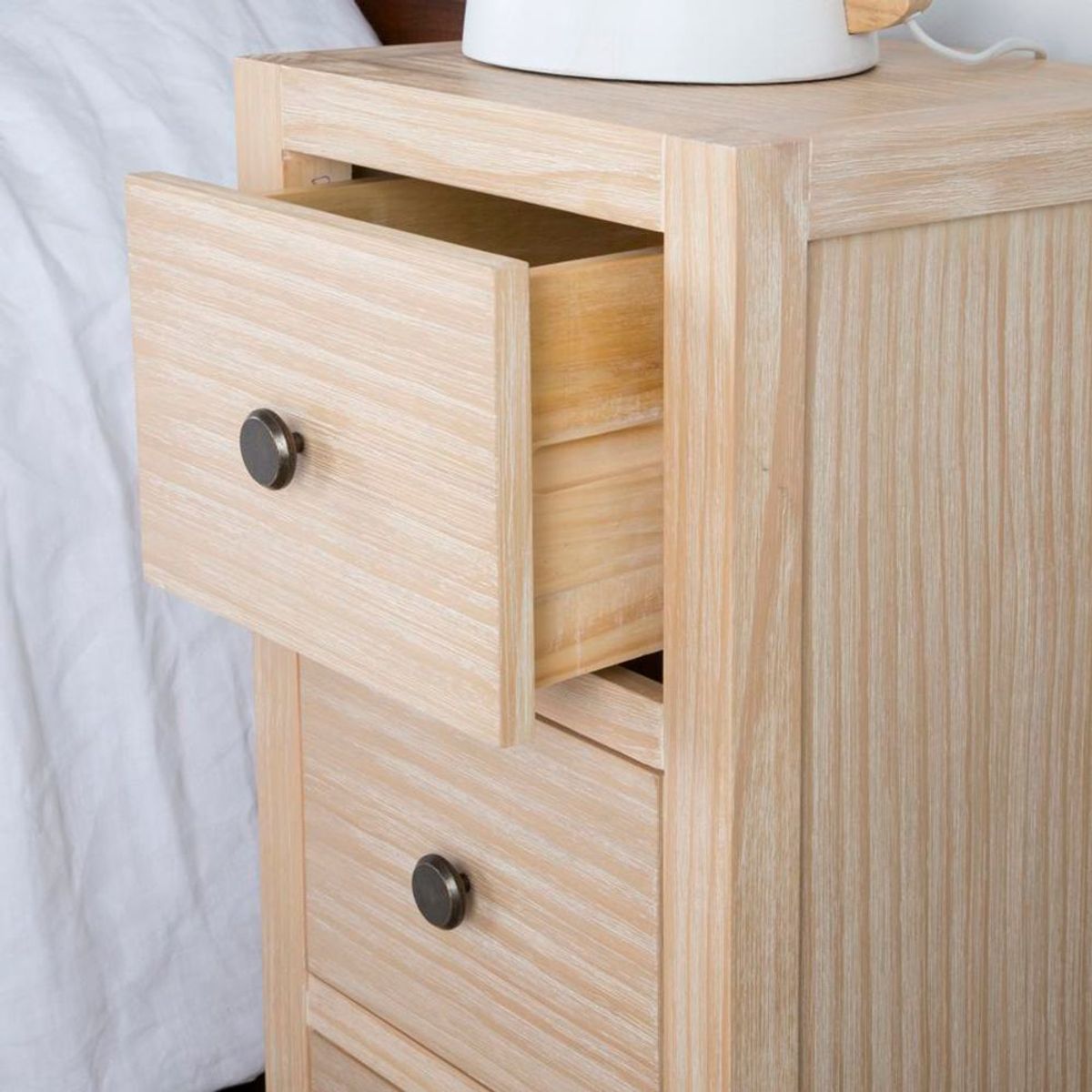 TU MESITA - Mesa de Noche Small Everett 3 cajones TU MESITA