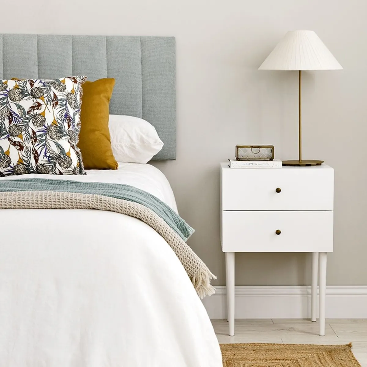 TU MESITA - Mesa de Noche Vintage Ana Blanco TU MESITA