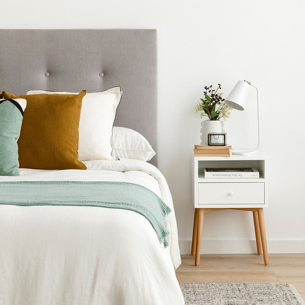 TU MESITA - Velador Vint Pau Blanco y Natural TU MESITA