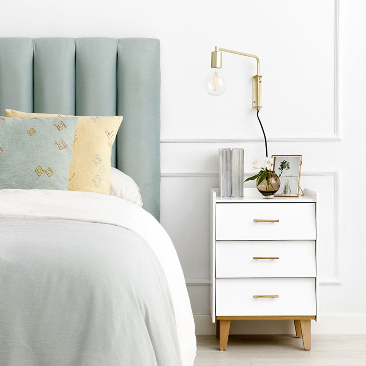 TU MESITA - Velador Moderno 3 cajones Princess color Blanco TU MESITA