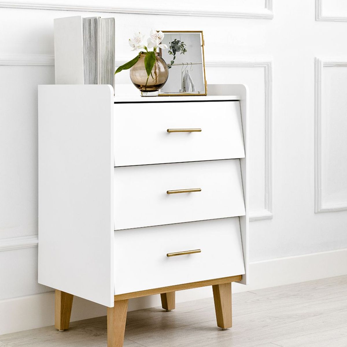 TU MESITA - Velador Moderno 3 cajones Princess color Blanco TU MESITA