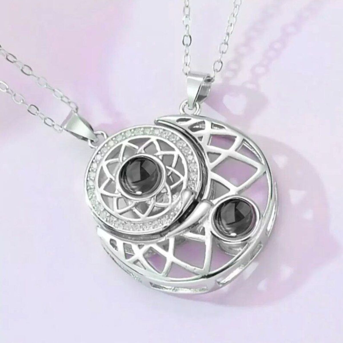 GENERICO - Collar magnético para pareja con proyección 100 idiomas TE AMO