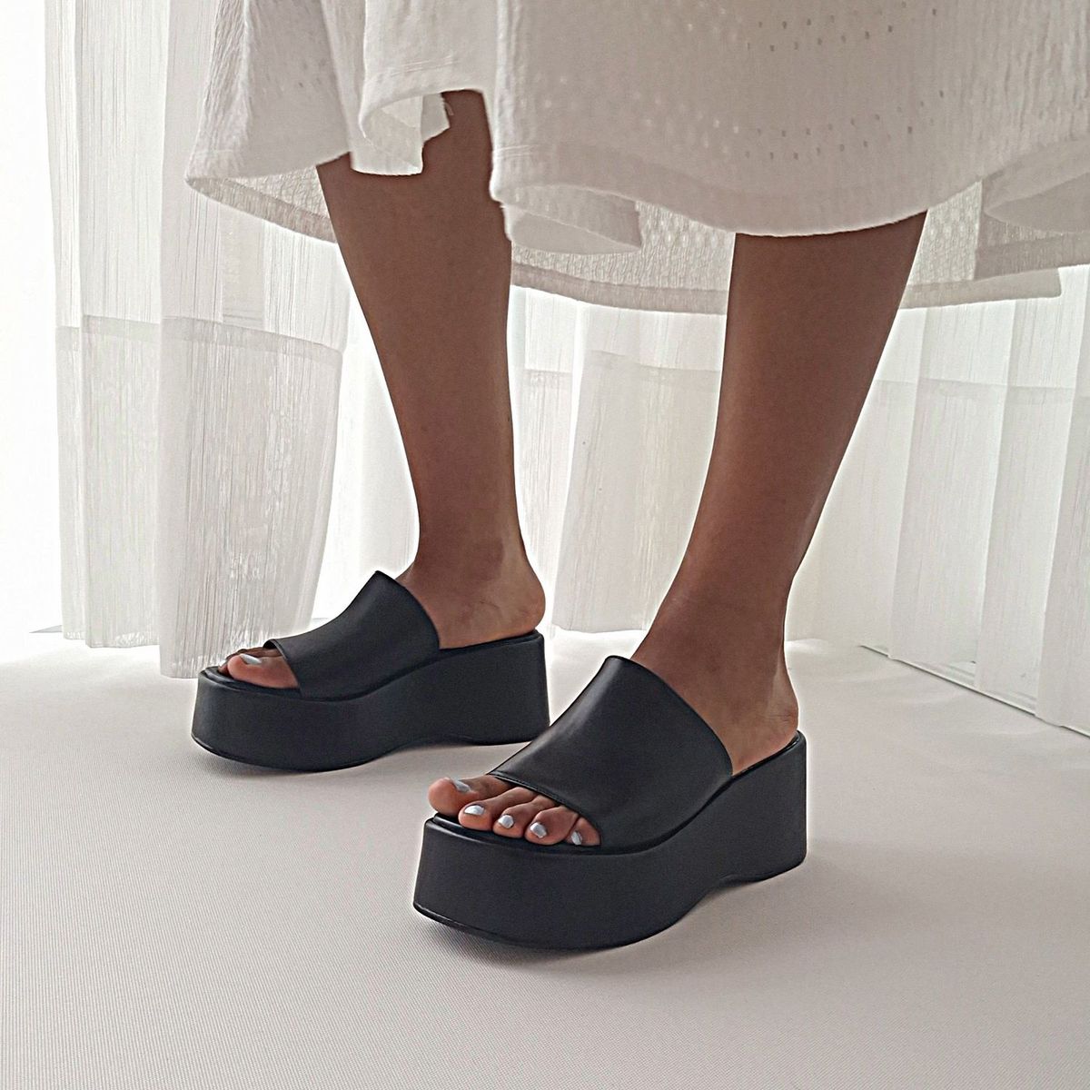 SAPATU - Sandalias Negras de Mujer Plataforma Valeria