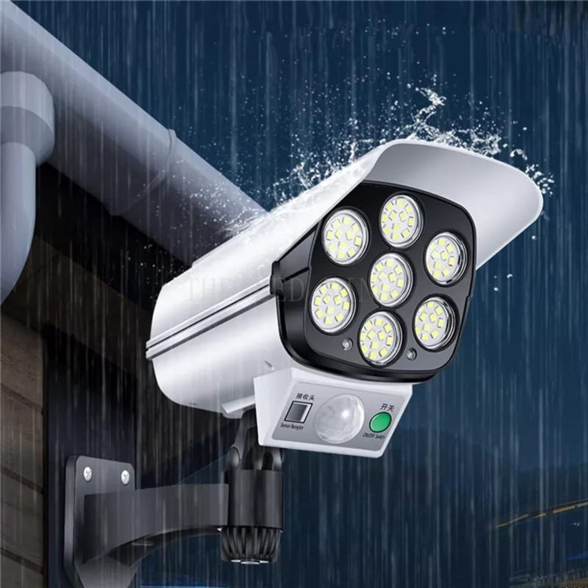 OEM - REFLECTOR DE ILUMINACION SOLAR CON 77 LEDS TIPO CAMARA DE SEGURIDAD