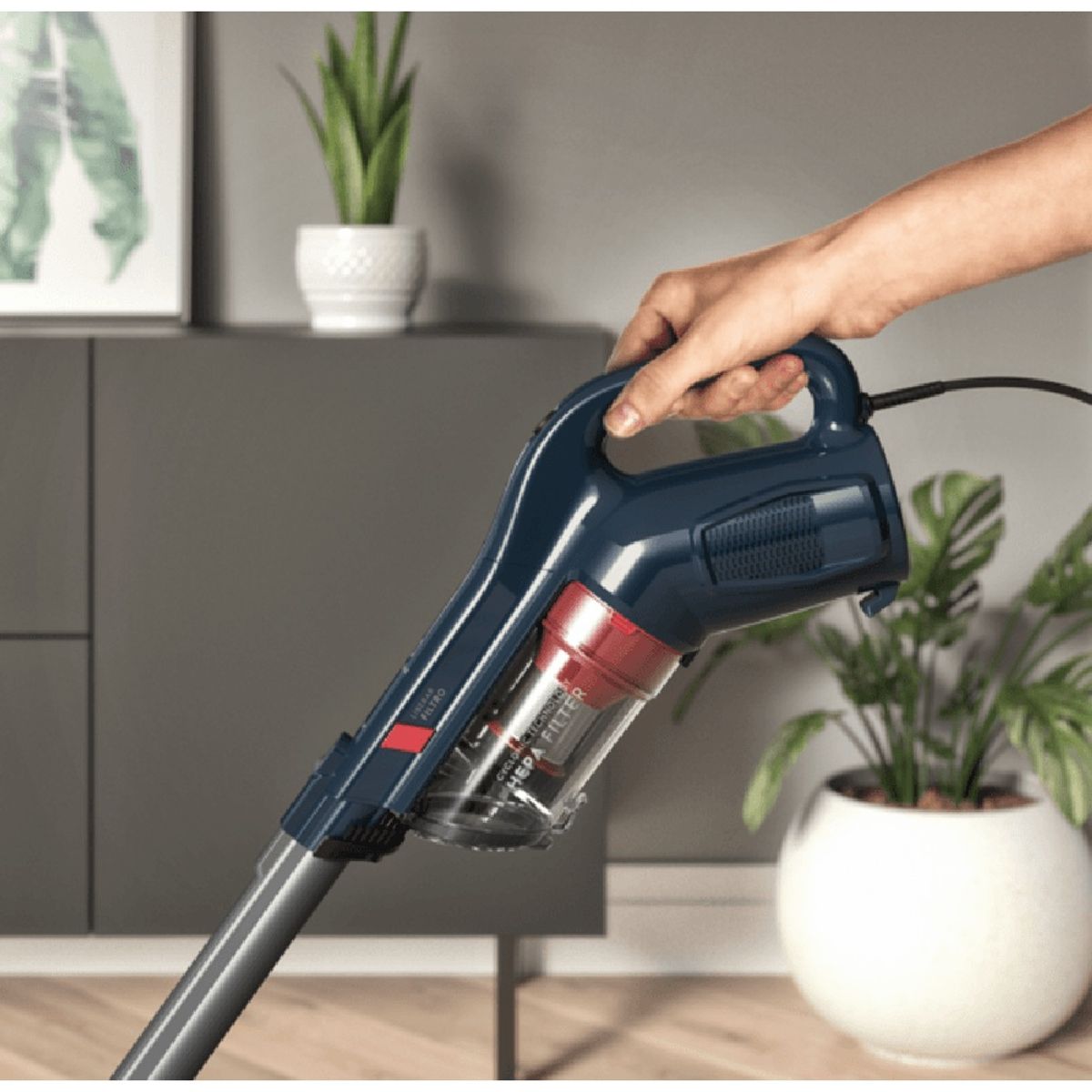 ELECTROLUX - Aspiradora vertical cyclone power pte10 1300w