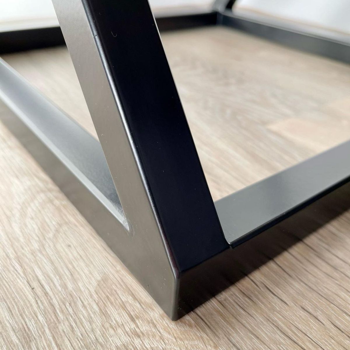 GENERICO - Mesa Auxiliar de Vidrio Trenzado Negro Mate