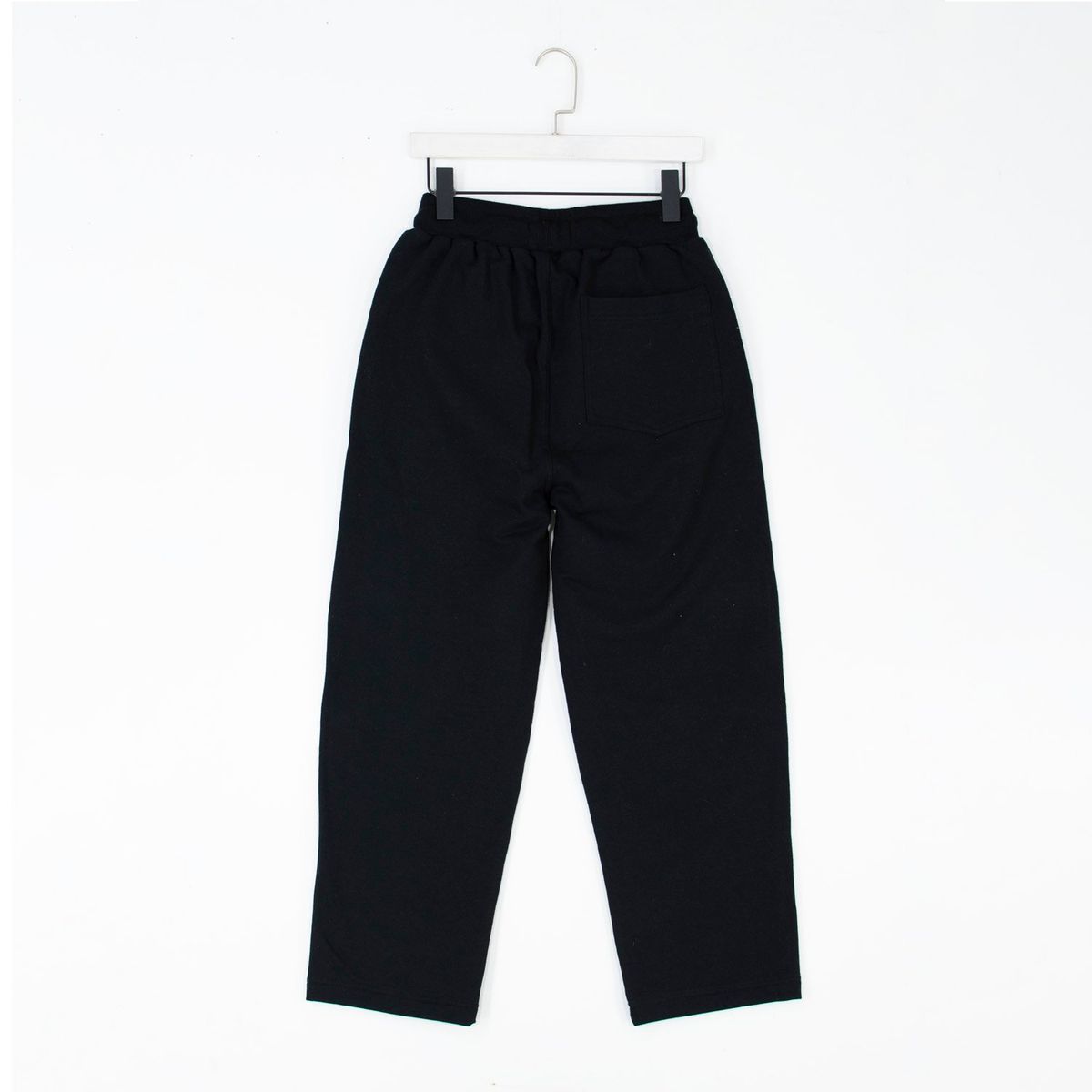 BHEVSK - Jogger Basic Oversize Negro