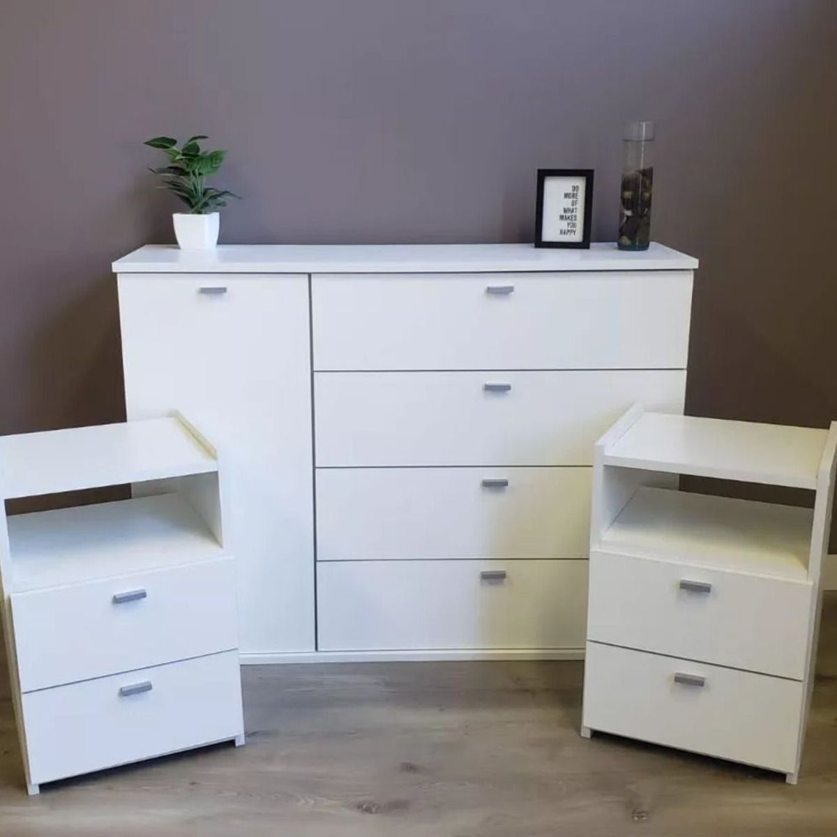 TU MESITA - Cómoda Clásica 4 cajones 1 puerta Dakar color Blanco TU MESITA