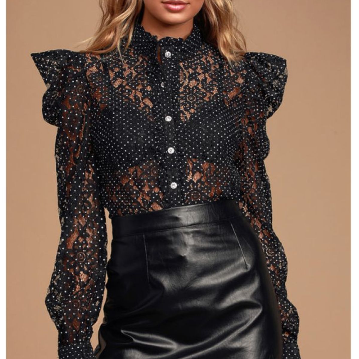 GENERICO - Top De Lunares Con Botones Y Encaje En Blanco Y Negro Respect - LULUS