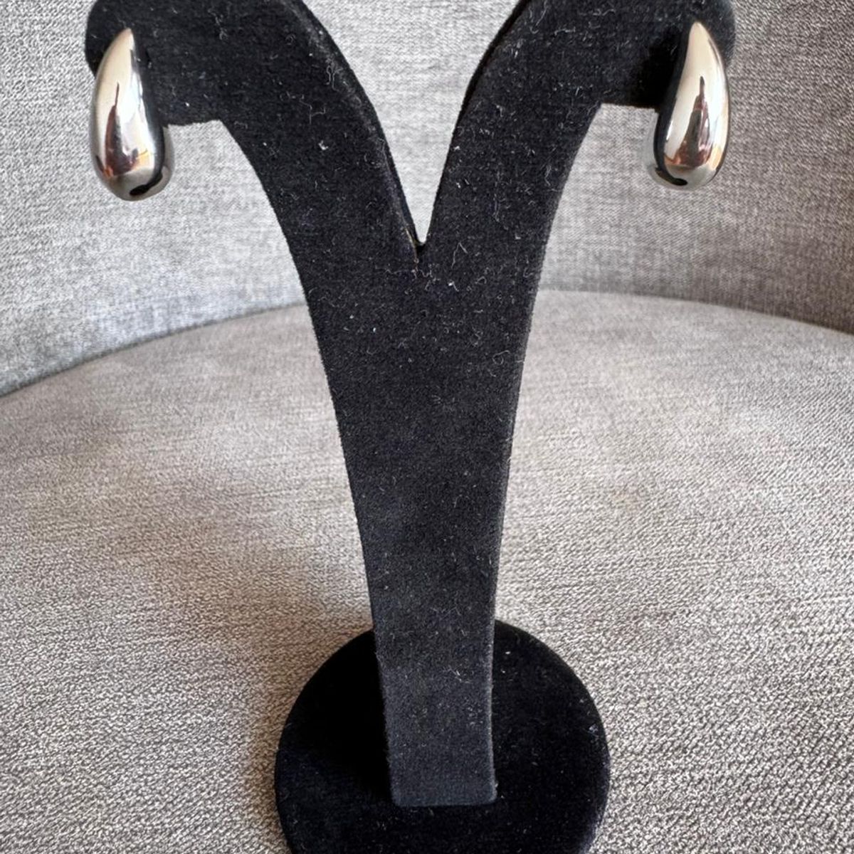 GENERICO - Set collar y aretes gota con tuercas plateado