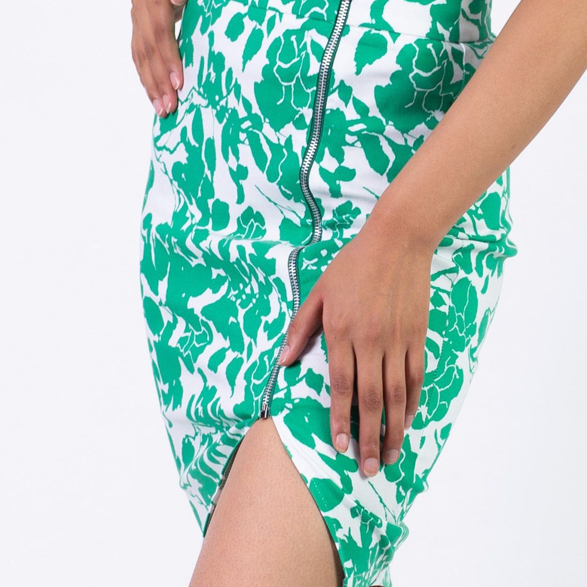 GENERICO - Falda Domeli Coleccion Renacer