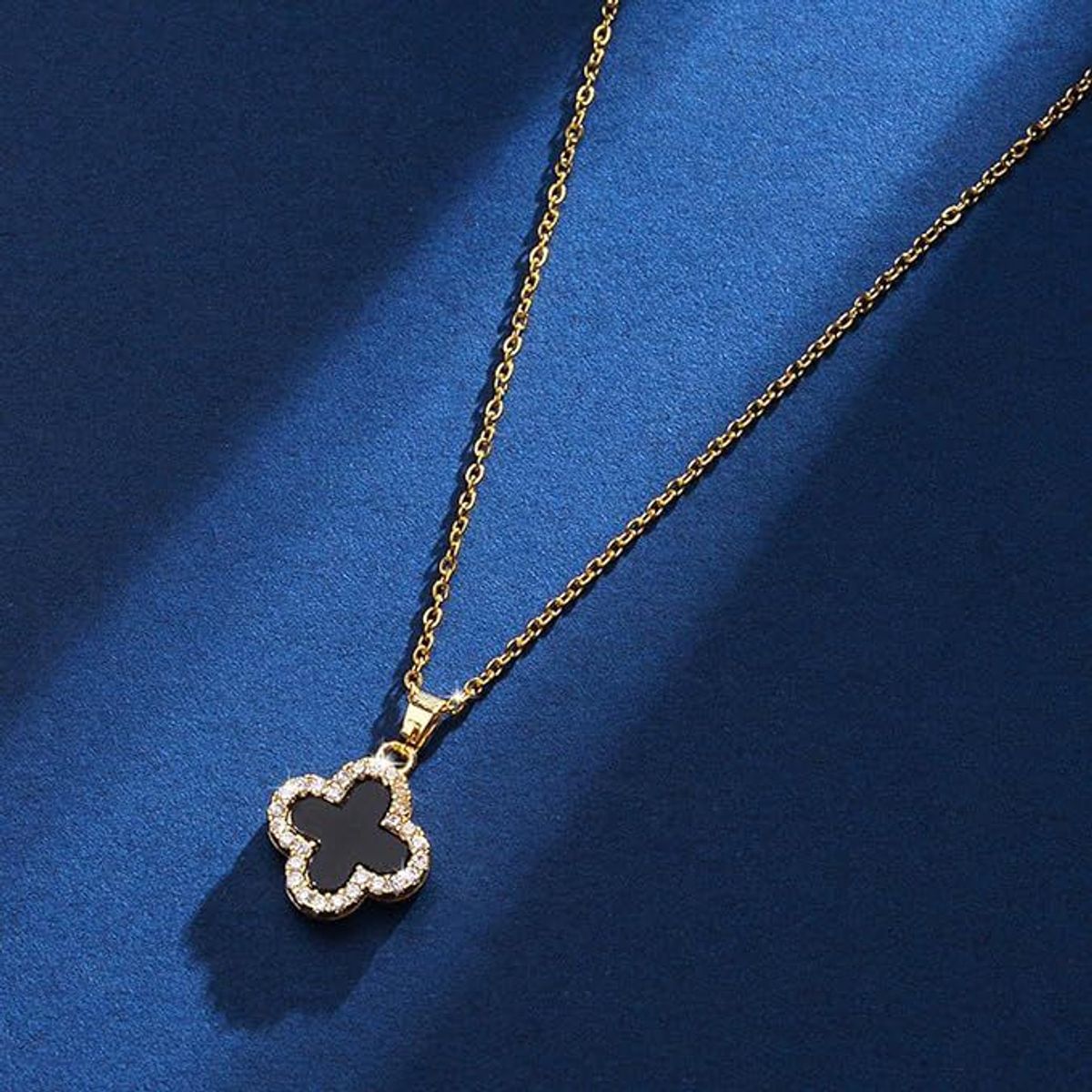 GENERICO - Collar giratorio trebol cuatro hojas