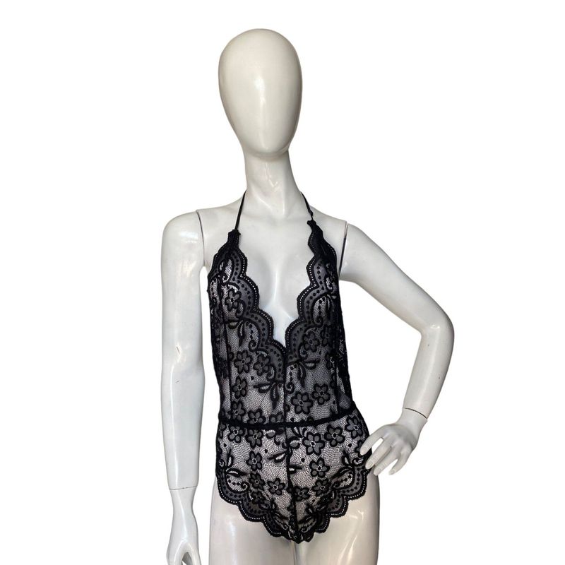 Body negro de encaje floral con detalles en la espalda Talla M