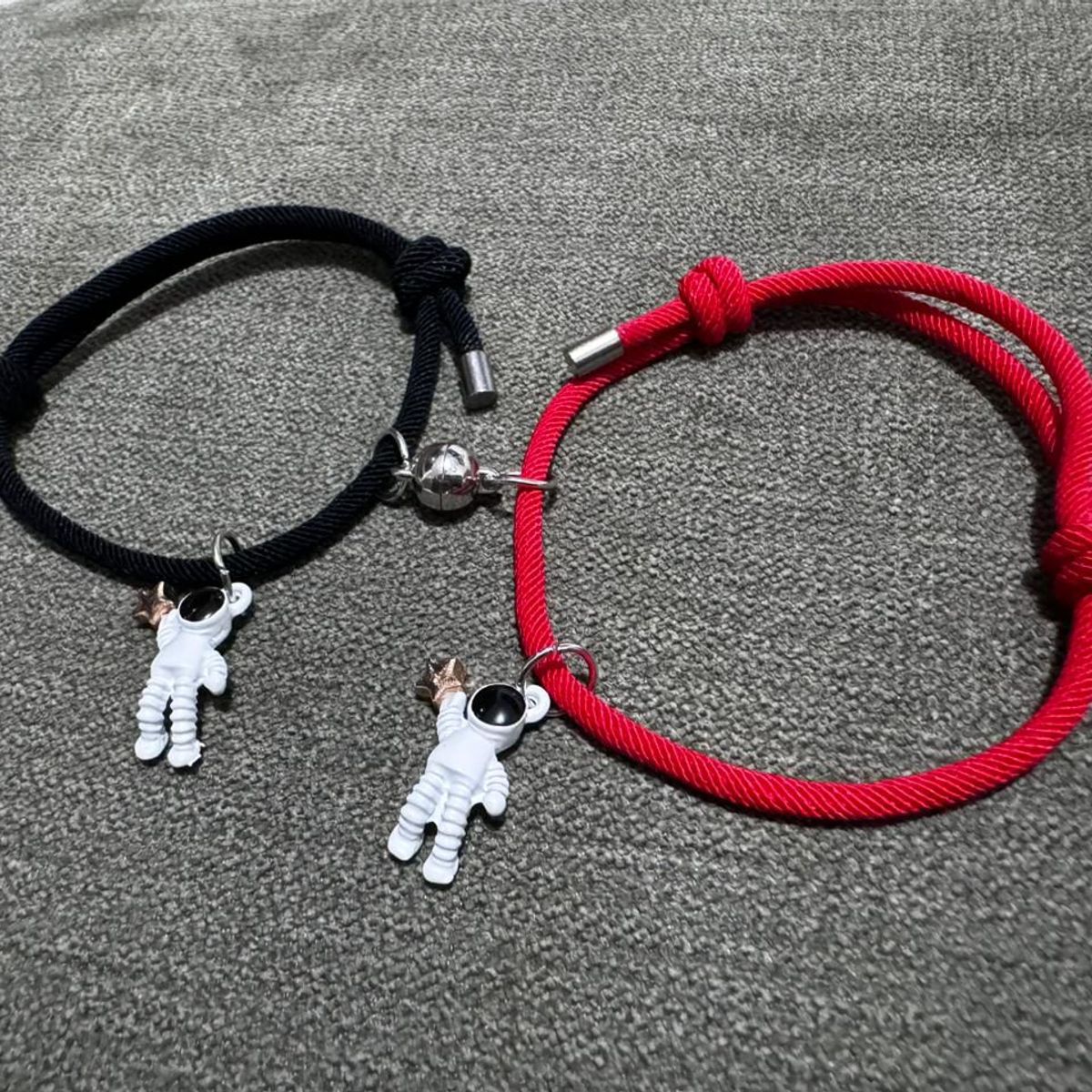 GENERICO - Pulsera brazalete tobillera para parejas astronauta estrella imantado