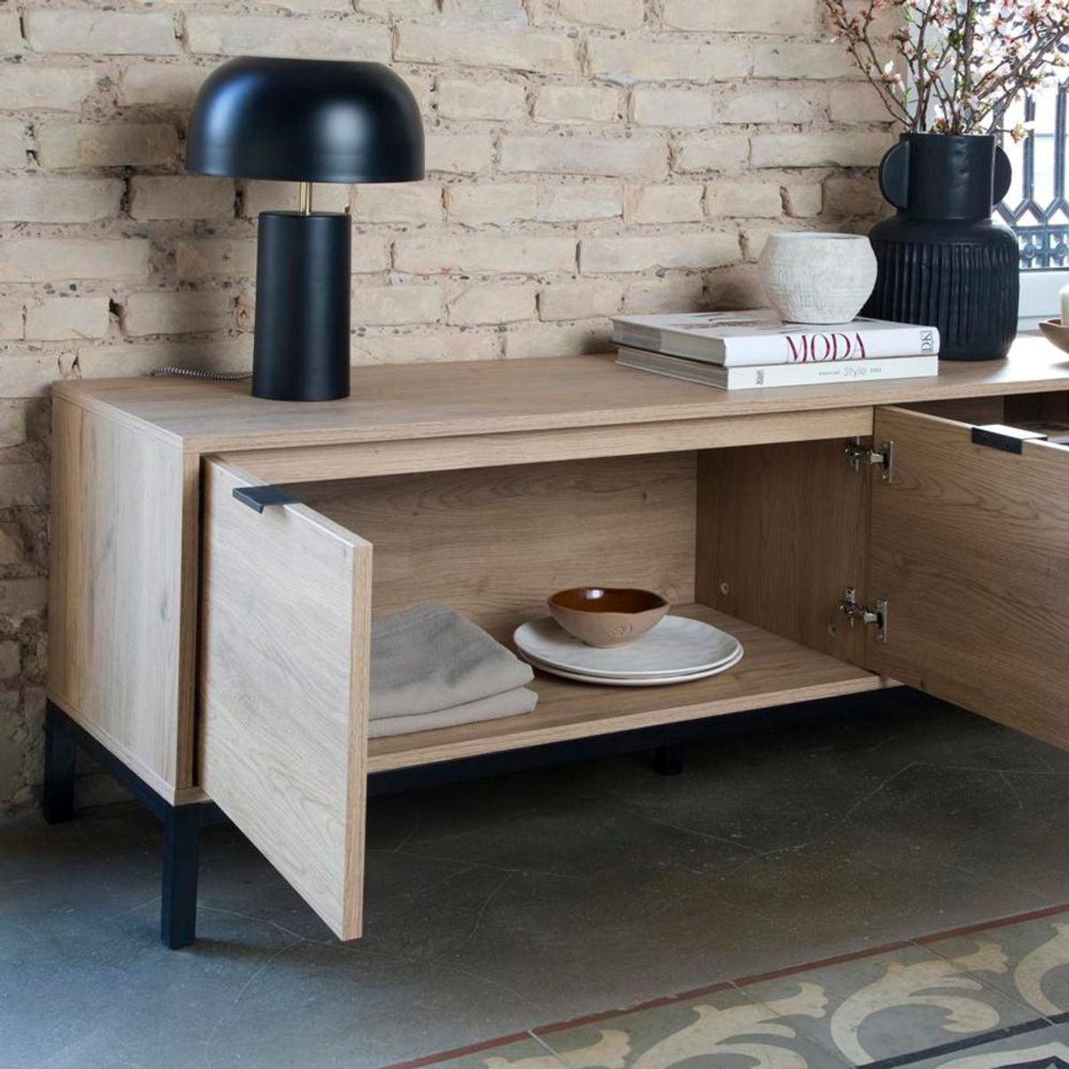 TU MESITA - Mesa de TV Contemporánea Namora 135 cm TU MESITA