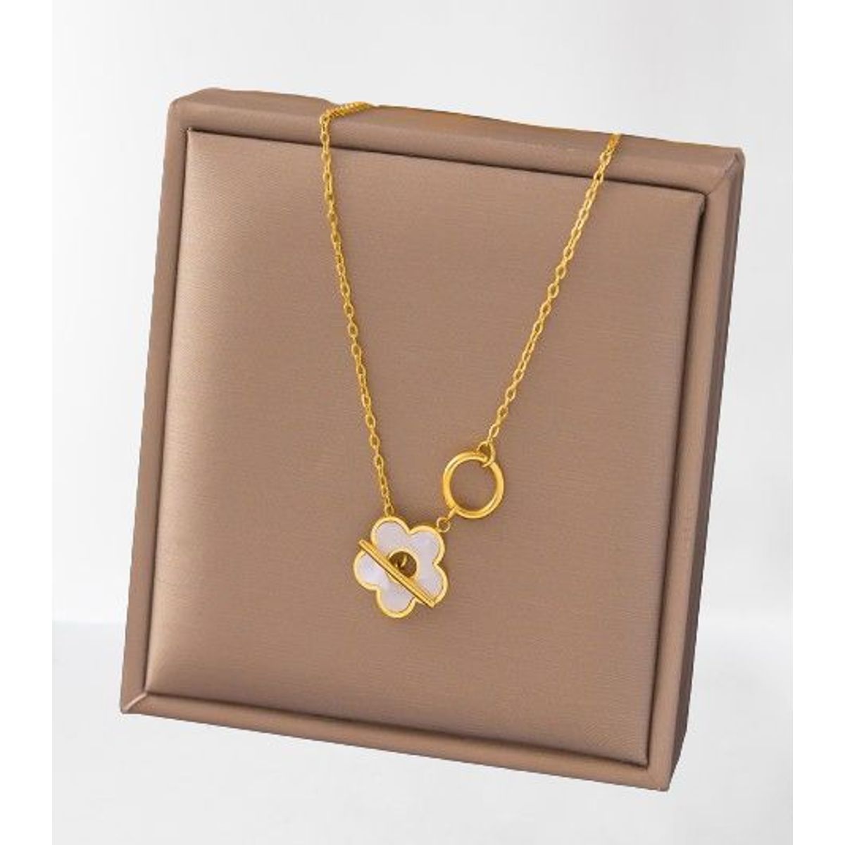 GENERICO - COLLAR FLOR CIRCULO CLASICO