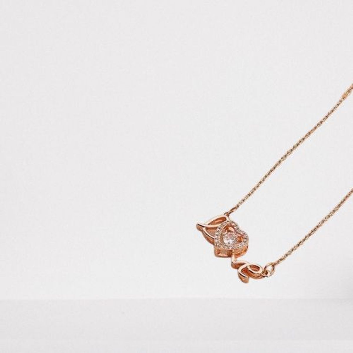 GENERICO - COLLAR LOVE CORAZÓN ROSADO