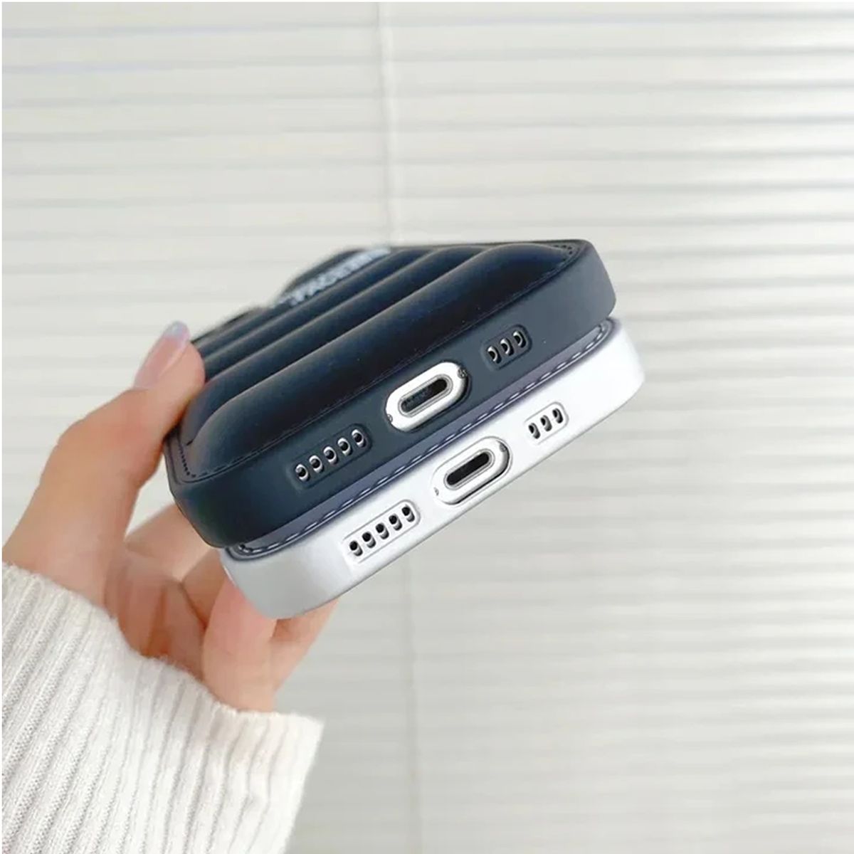 GENERICO - Case Funda para Iphone 13 PRO MAX Estilo Nor Face Puffer Blanco