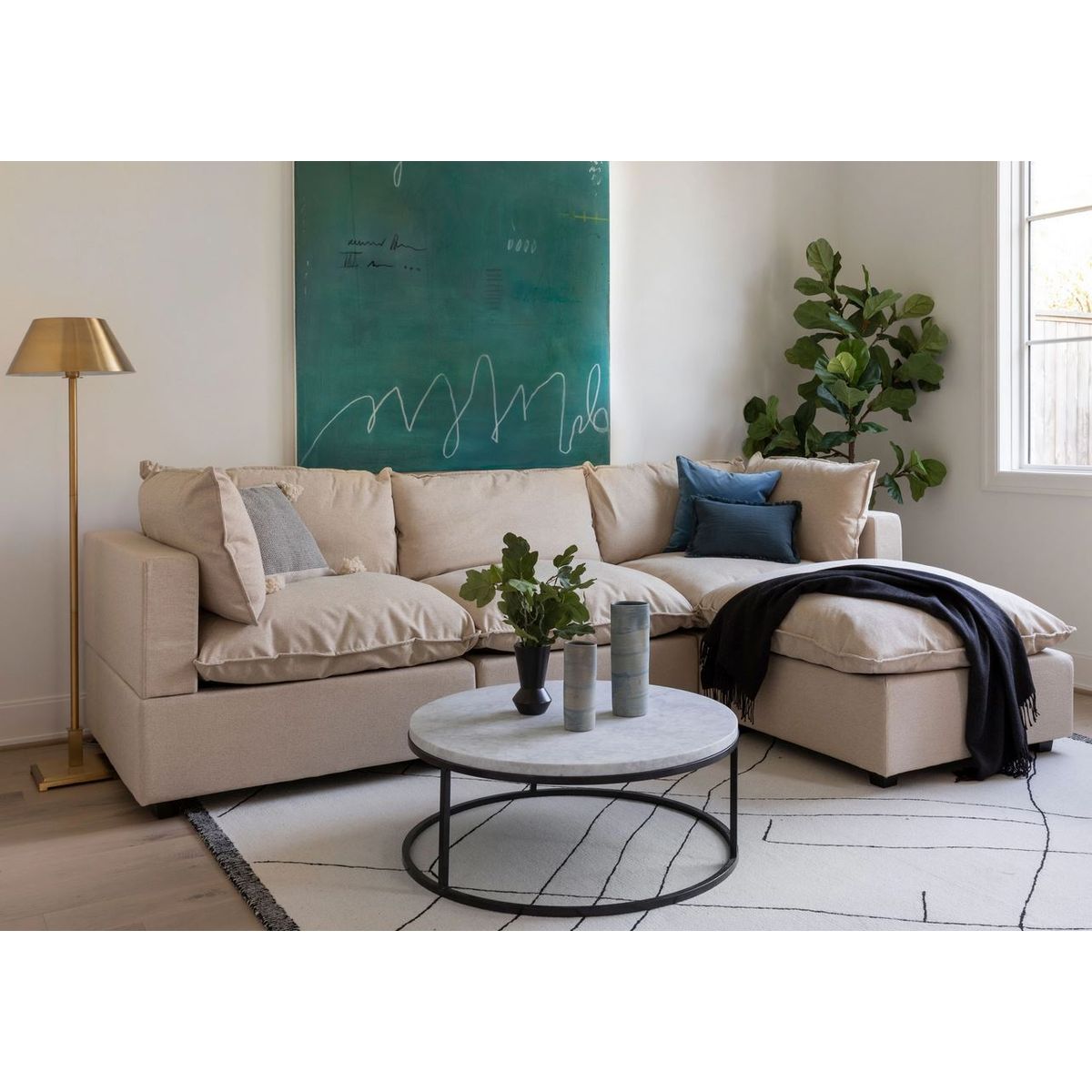 GENERICO - Sofá 3 Cuerpos Rennes + Banqueta de Regalo