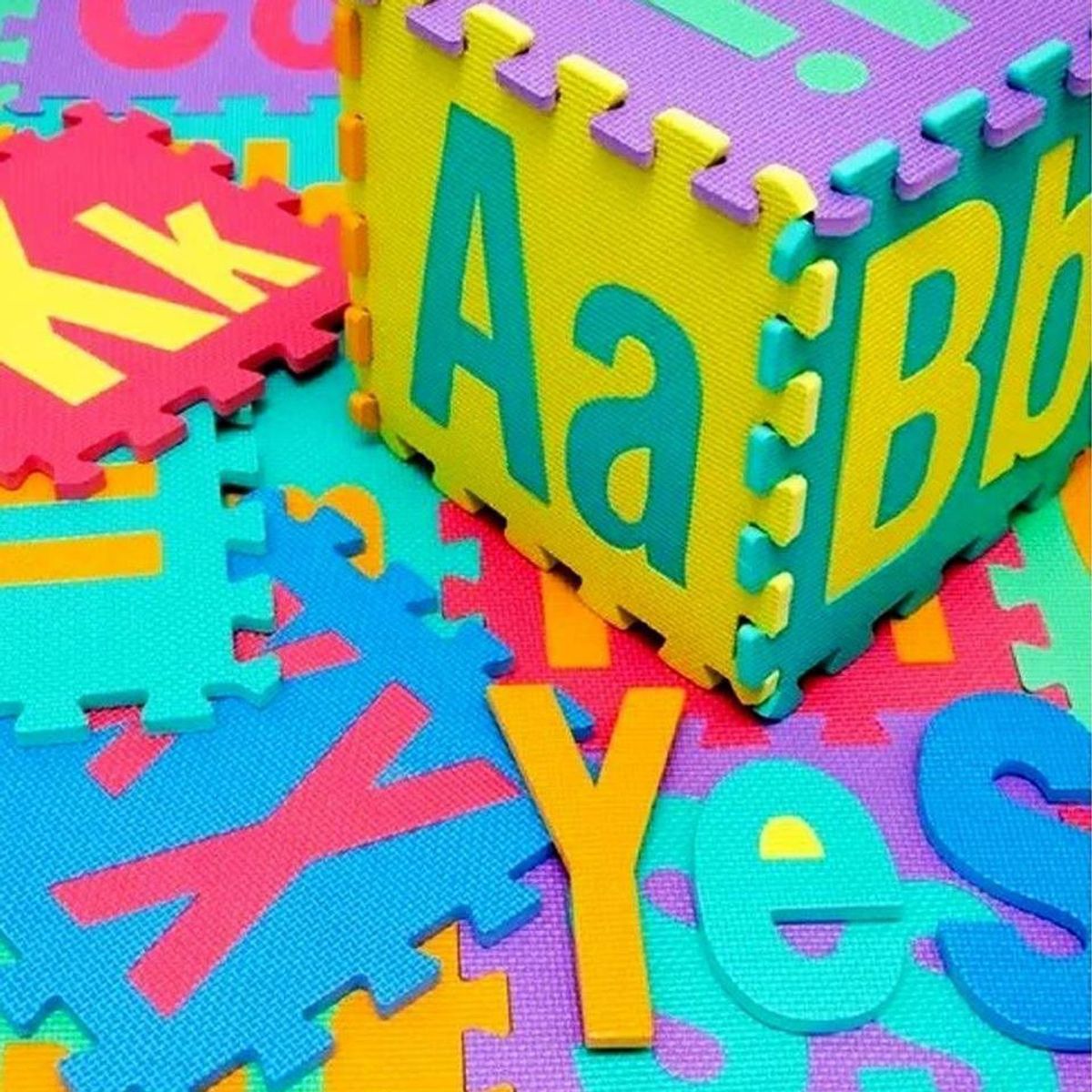 GENERICO - PISOS DE GOMA EVA NUMEROS Y LETRAS PARA JUEGOS - 36 PIEZAS