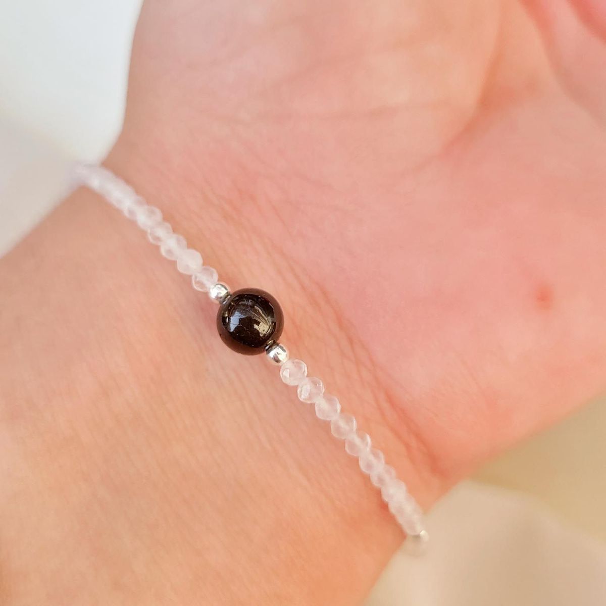 INTUERI - Pulsera Amelié Piedra Luna y Turmalina Negra