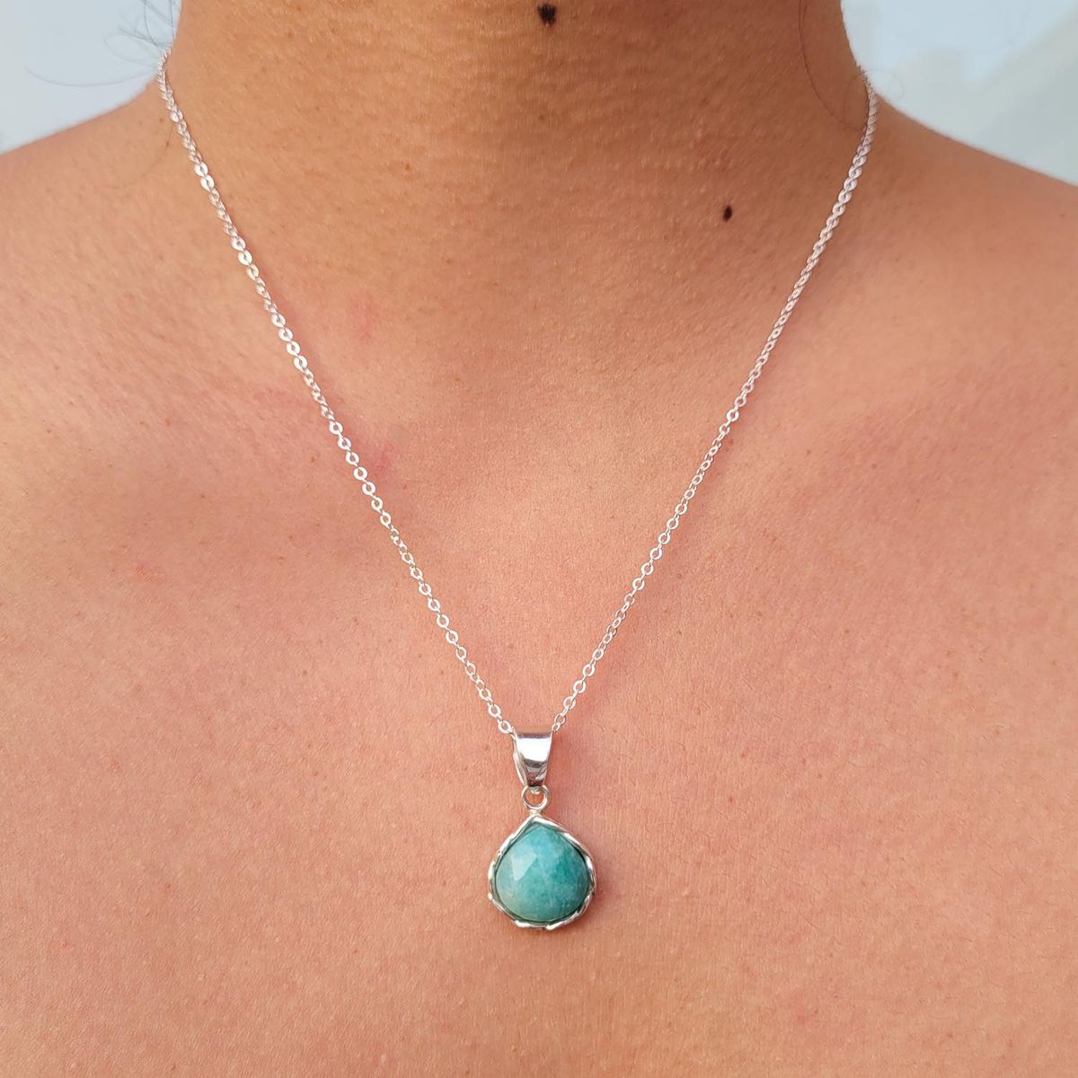 INTUERI - Collar Gota Amazonita