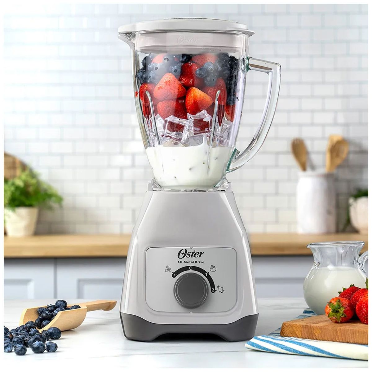 OSTER - Licuadora Oster con vaso de vidrio y control de perilla BLSTKAGWRD