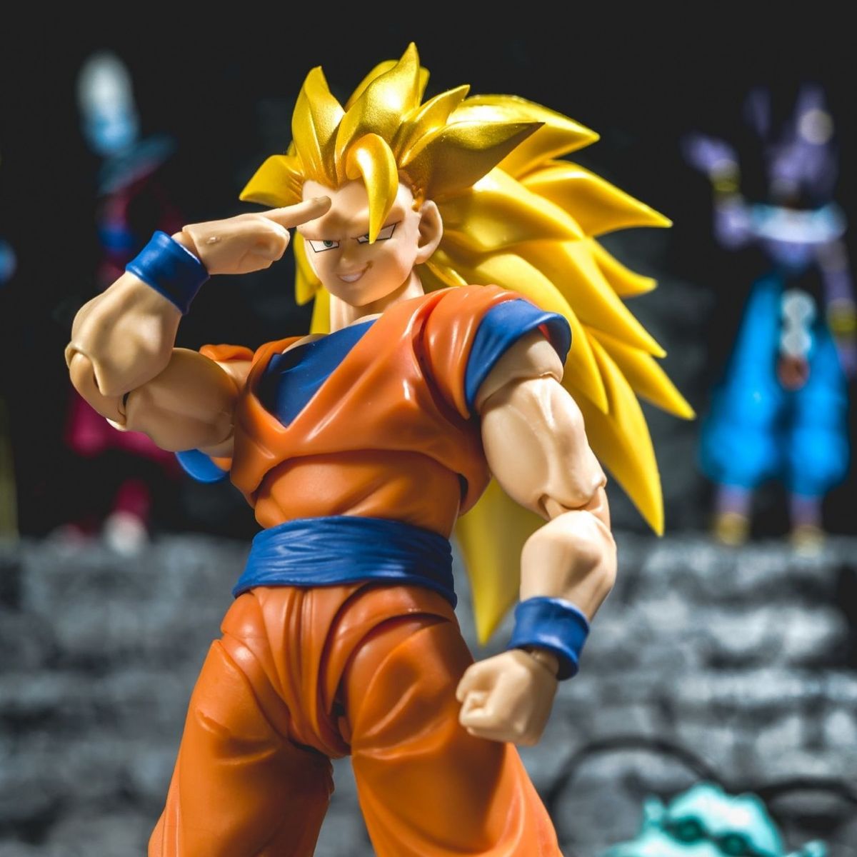 BANDAI - Dragon Ball Z SH Figuarts Super Saiyan 3 Goku SSJ3