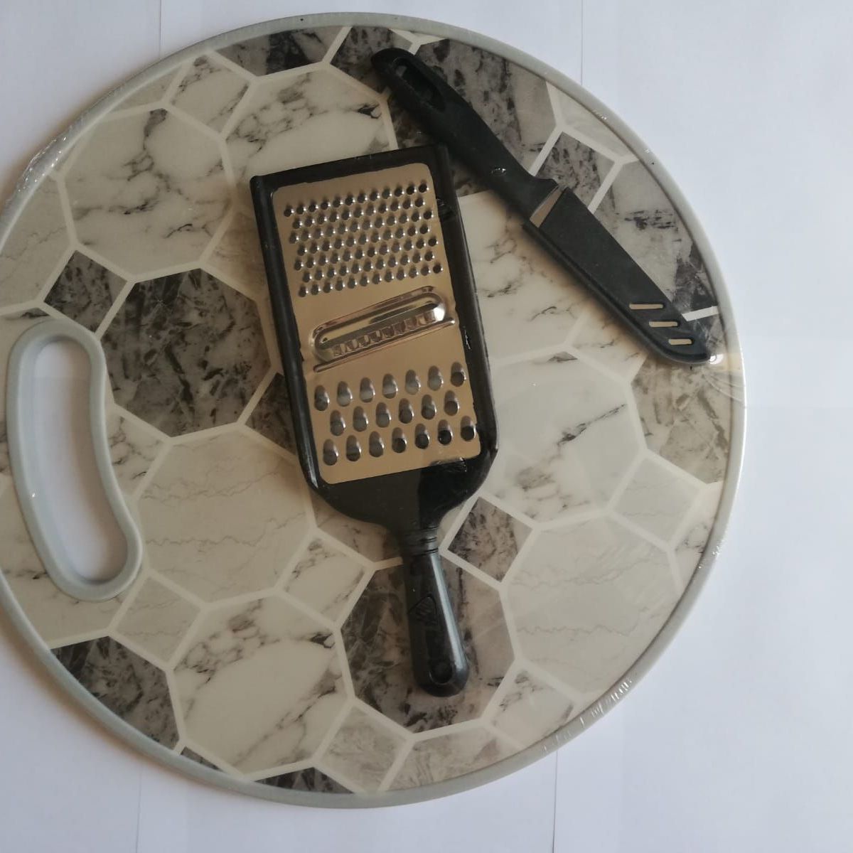 GENERICO - TABLA DE PICAR REDONDA CON DISEÑO