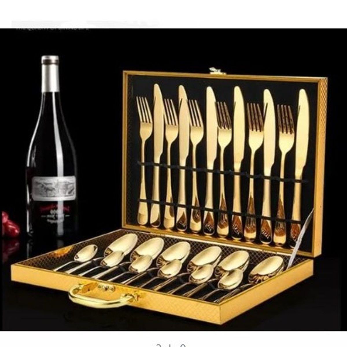 GENERICO - Cubiertos Dorados con Maletin A1 24 PZAS