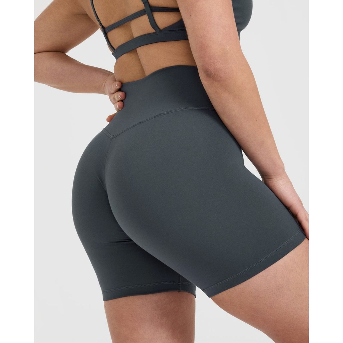 GENERICO - Short Deportivo Gris corte en V - Short Push-Up mujer - Short Mujer