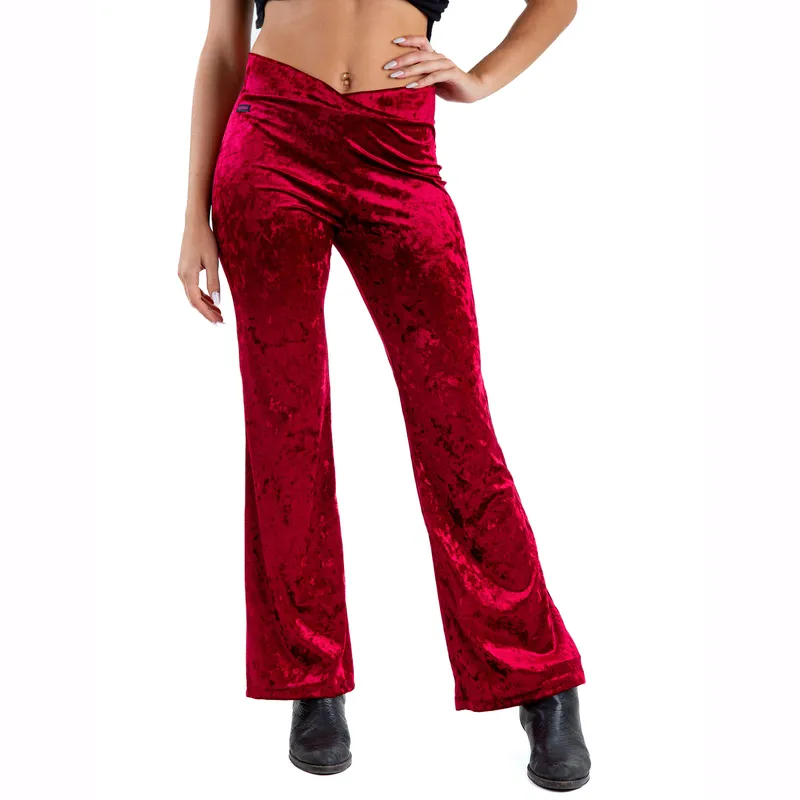 KINETIX - Pantalón Kinetix Velvet Flare Mujer Ruby