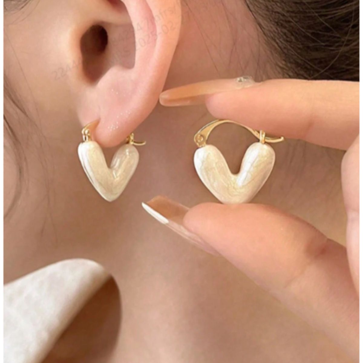 GENERICO - ARETES EN FORMA DE CORAZON