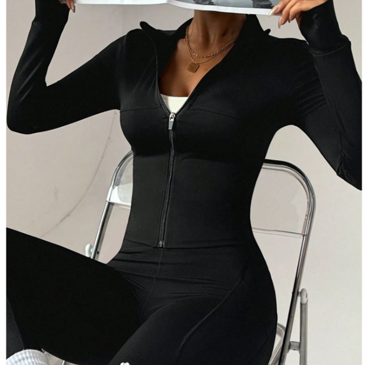 GENERICO - CASACA DEPORTIVA CON CIERRE