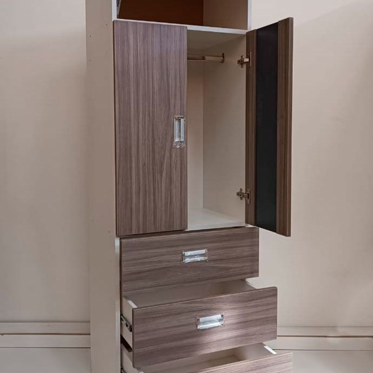 GENERICO - ROPERO 2 PUERTAS COLOR HUMO