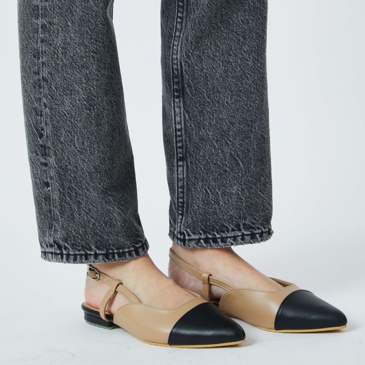 WHITE - Slingback Bicolor de cuero