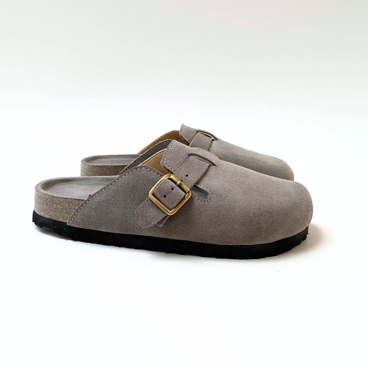 WHITE - Zuecos Chloe de cuero color plomo