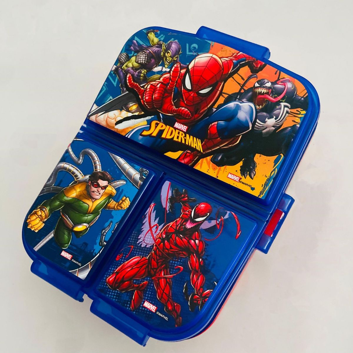 GENERICO - Taper XL con 4 divisiones Spiderman