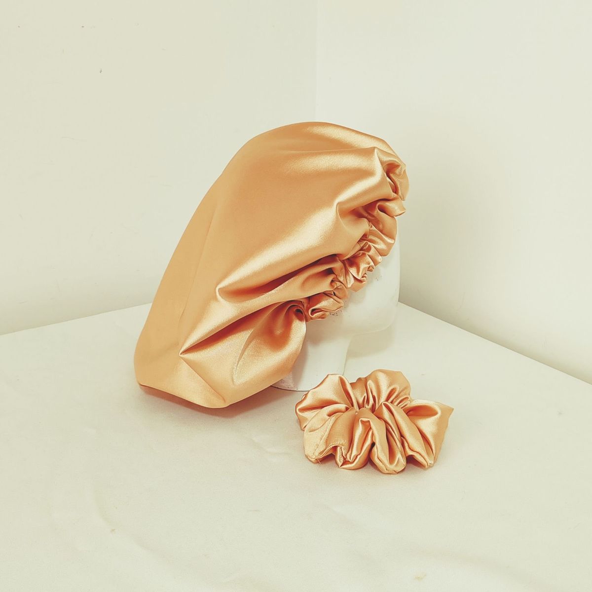 GENERICO - Gorro Antifrizz en Satín para Dormir - Color Golden