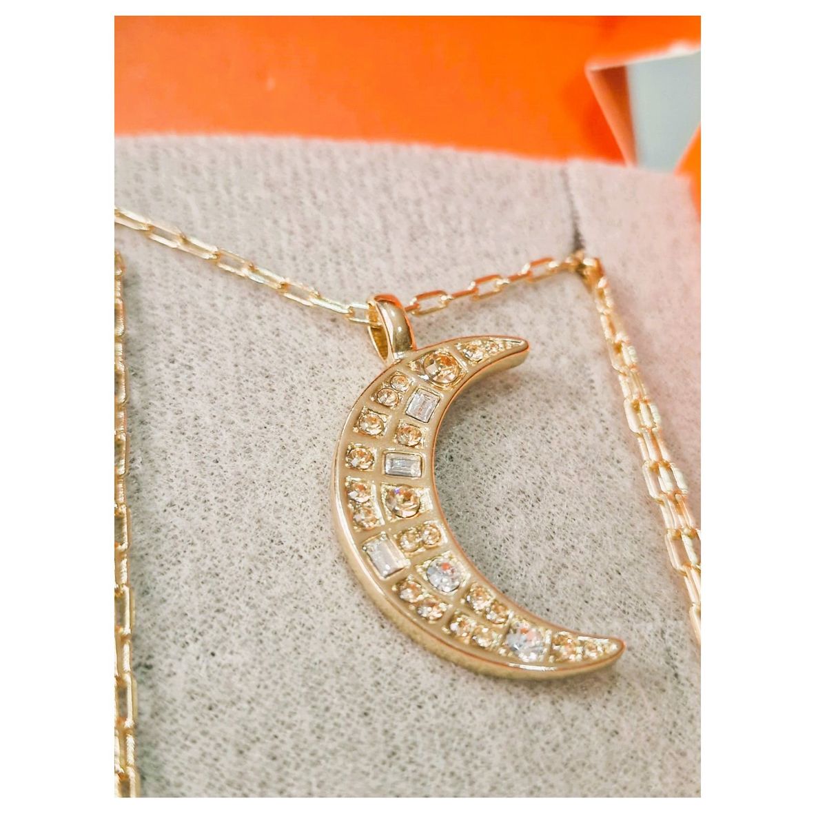 YANBAL - Fino Collar Lunay Estelar Cristales y Baño oro 24k Reversible 90cm