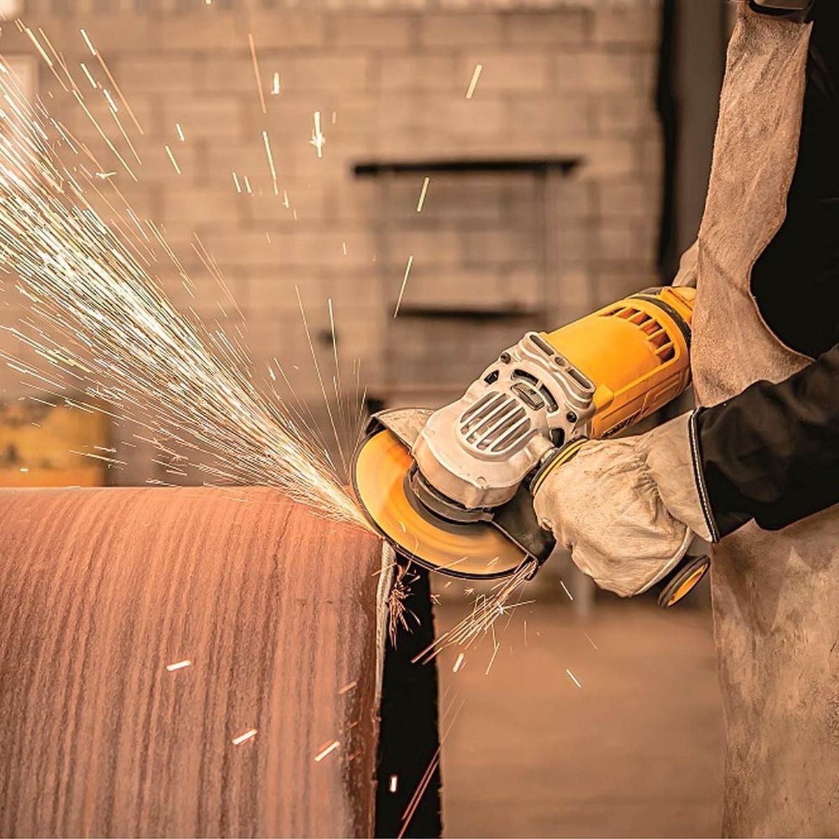 DEWALT - Esmeril Industrial Dewalt  9" 2700W DWE4579 Embrague