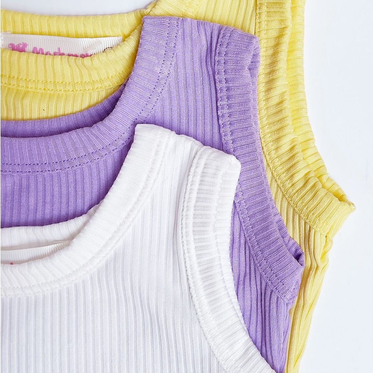 KIDS MASHMELO - TOP PARA NIÑA EN RIB SIN ESTAMPADO KIDS MASHMELO