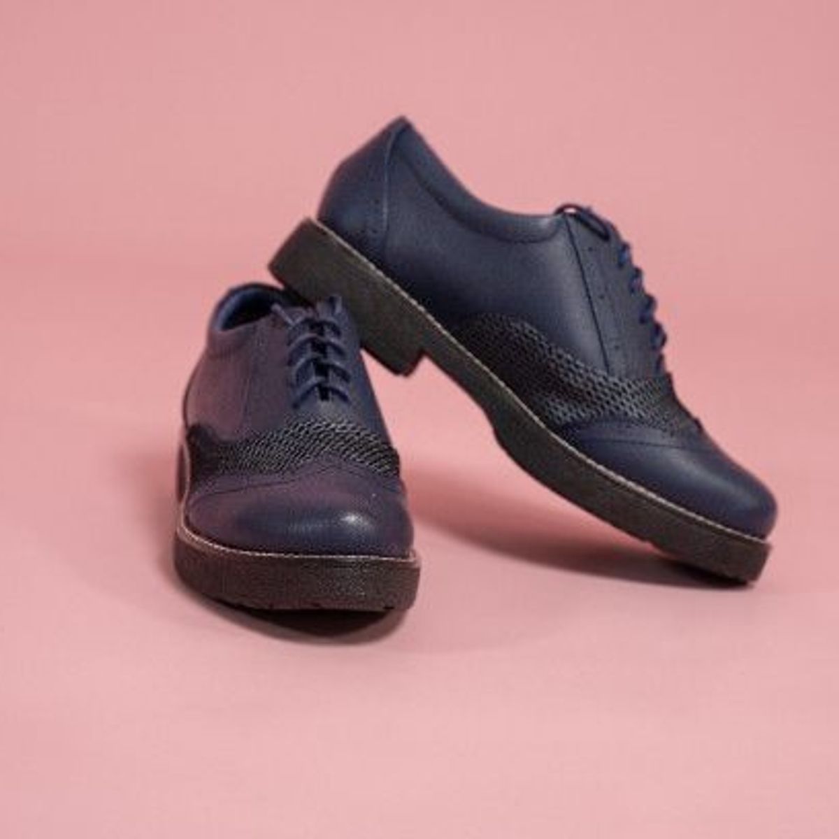 GENERICO - ZAPATO OXFORD DE MUJER AZUL MARINO_.