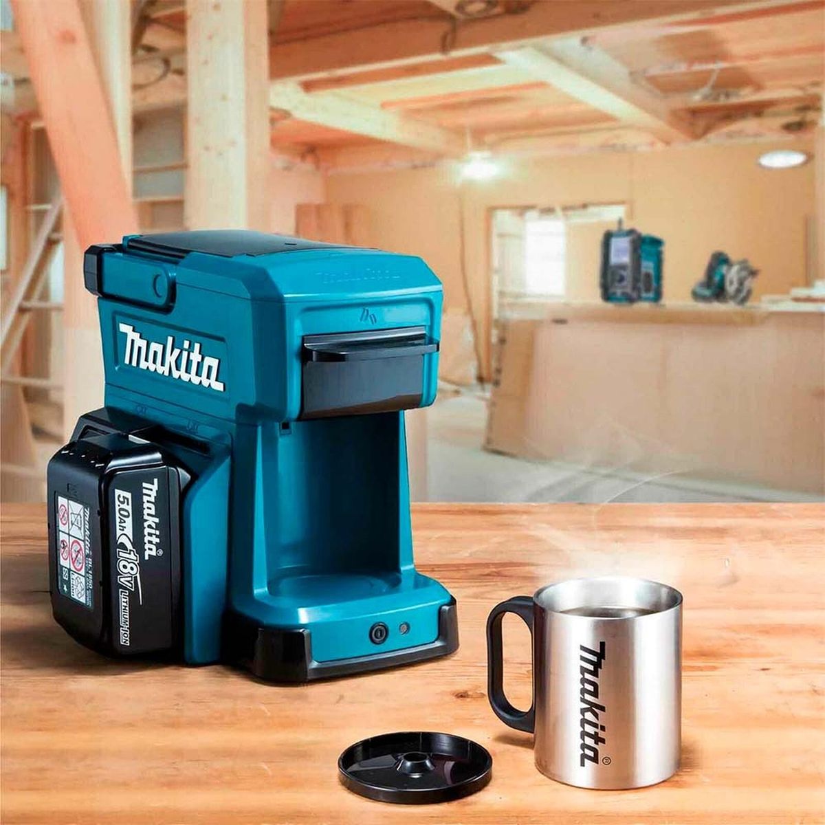 MAKITA - Cafetera Makita DCM501Z 18V LXT 12V CXT Inalámbrica (Baretool)