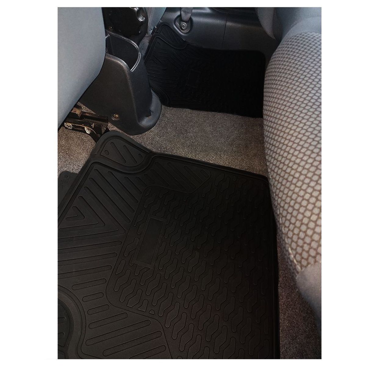 OREGON - Piso Jebe Pvc 4 Piezas Para Colocar Logos Universal