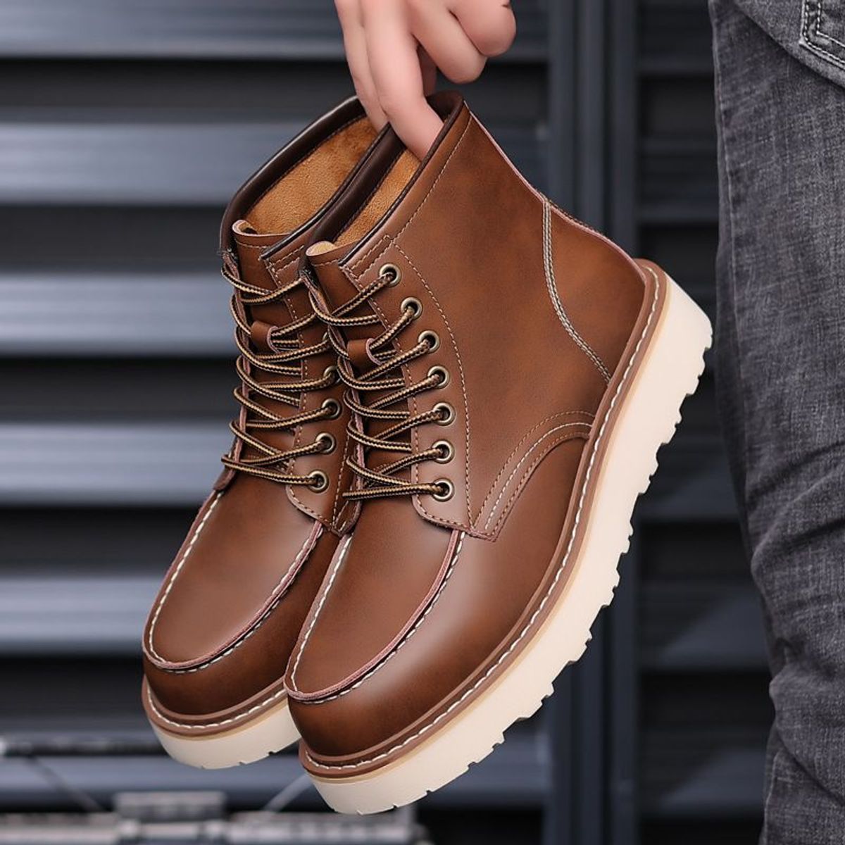 VATYERTY - Botas de cuero PU con forro polar para hombre