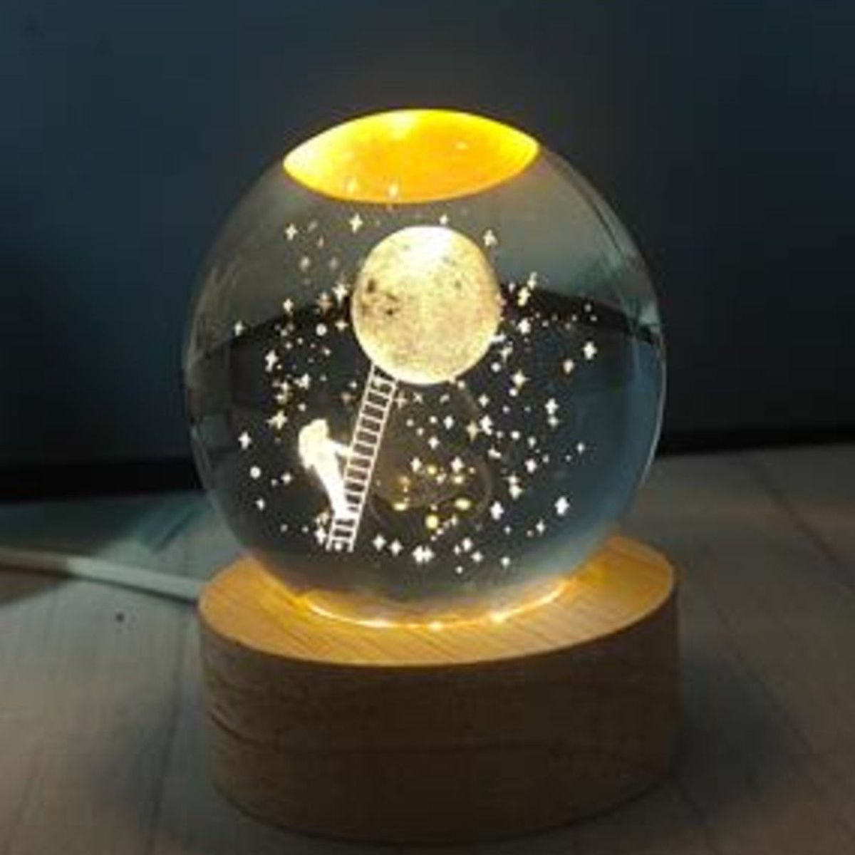 GENERICO - REGALO - LAMPARA 3D ESFERA DE CRISTAL 6CM LED CON CAJA PARA PILAS