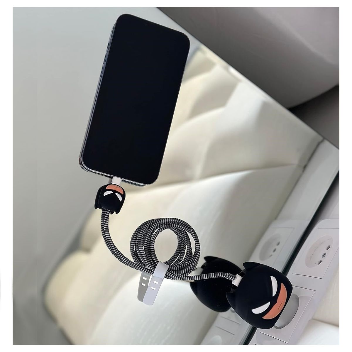 GENERICO - FUNDA PROTECTORA DE SILICONA PARA CARGADOR 20W IPHONE BATMAN