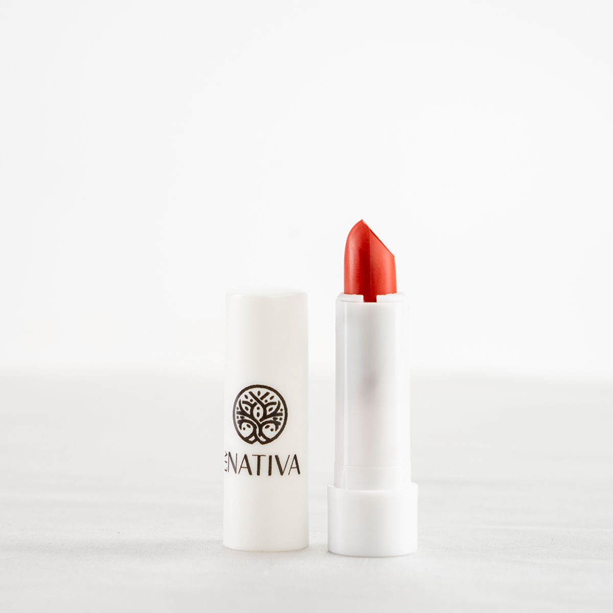 LIV NATIVA - Labial eco-natural Hamsu - MOKSHA 5 grs Apple Red