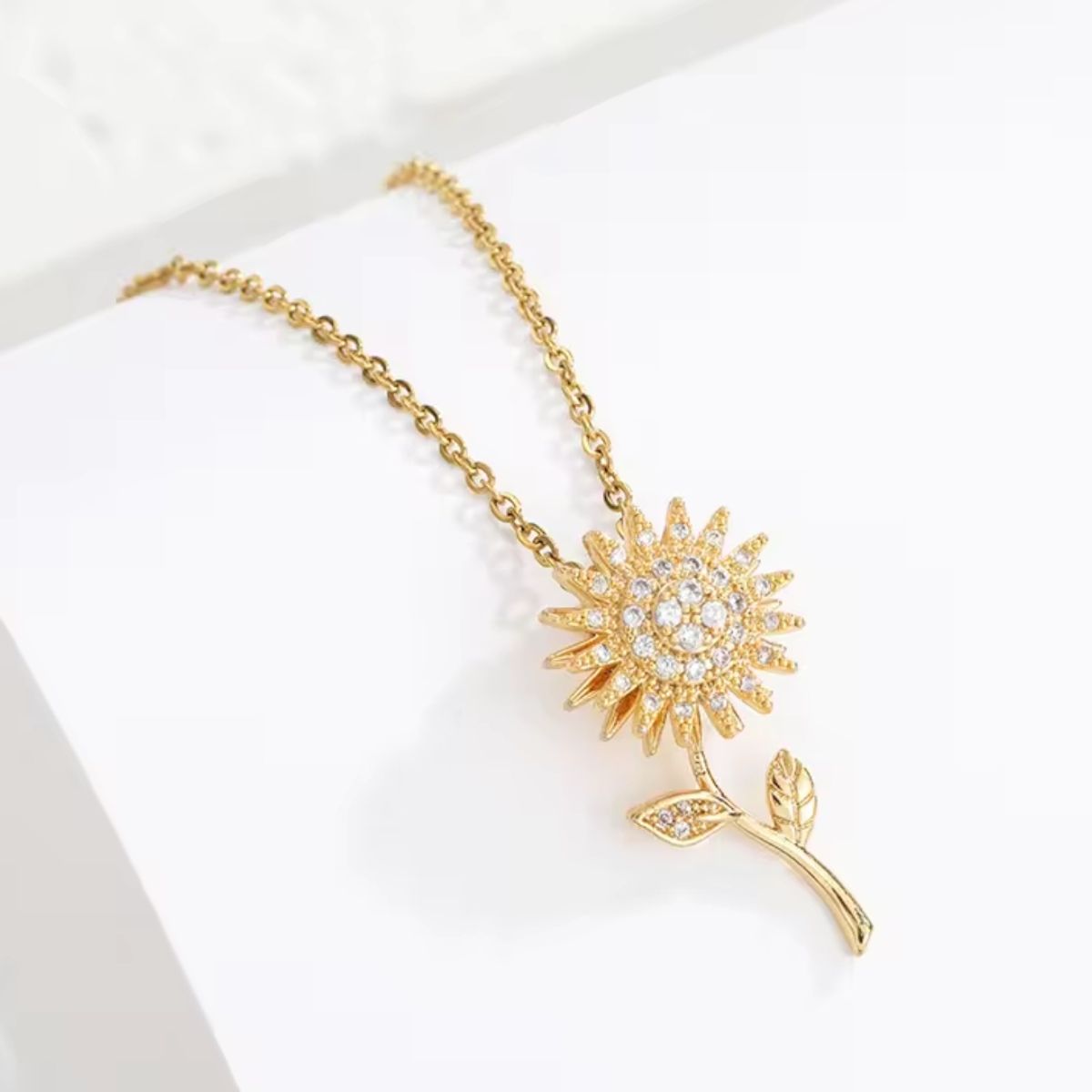 GENERICO - Collar Flor Giratorio Antiestrés Mujer